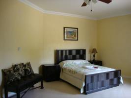 10 Bedroom Guesthouse - Montego Bay Cinnamon Hill Екстер'єр фото